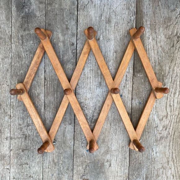 Vintage Accents Vintage Wood Expanding Coat Rack Accordion Peg Rack